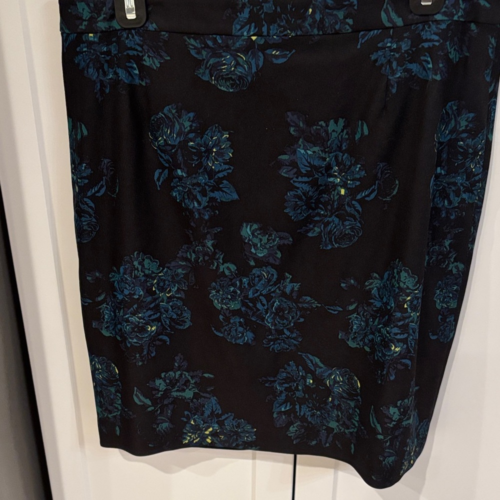 Halogen Black and Teal Floral Mini Skirt